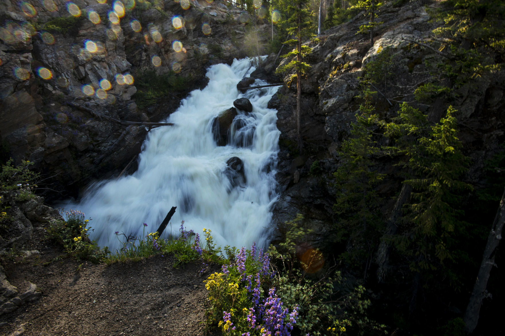 9. Grand Lake